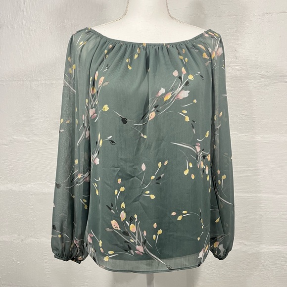 WHITE HOUSE BLACK MARKET OFF SHOULDER TOP (236) - Picture 11 of 14